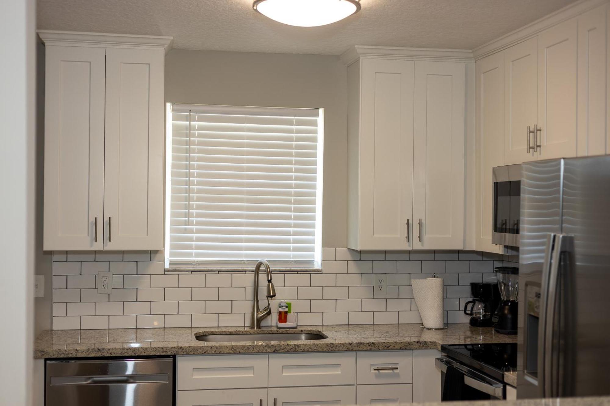 Cozy And Modern Vacation Holiday home Hallandale Beach